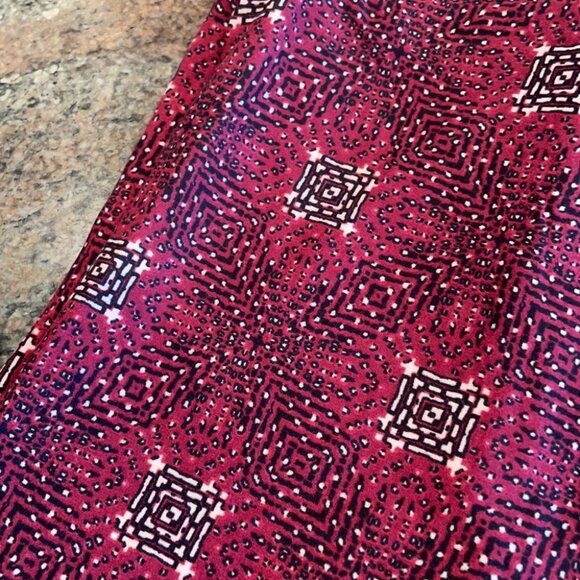 TC NWOT LuLaRoe Leggings B06 5166 - Picture 2 of 3